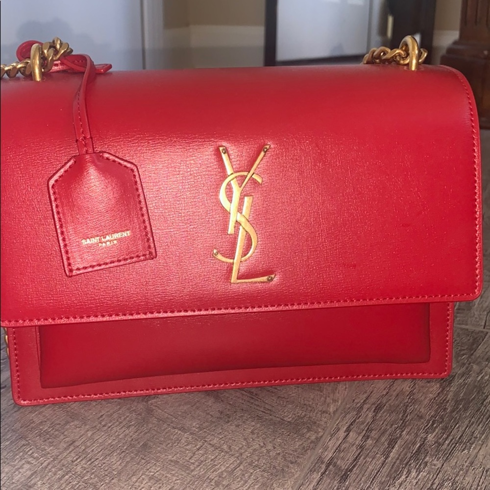 **‼️SOLD‼️** YSL (Saint Laurent) Red Handbag! - Picture 2 of 13